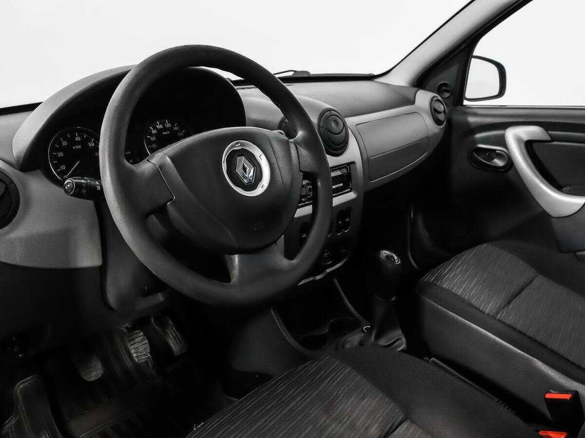 Renault Sandero 2013 года с пробегом. Фото: #8