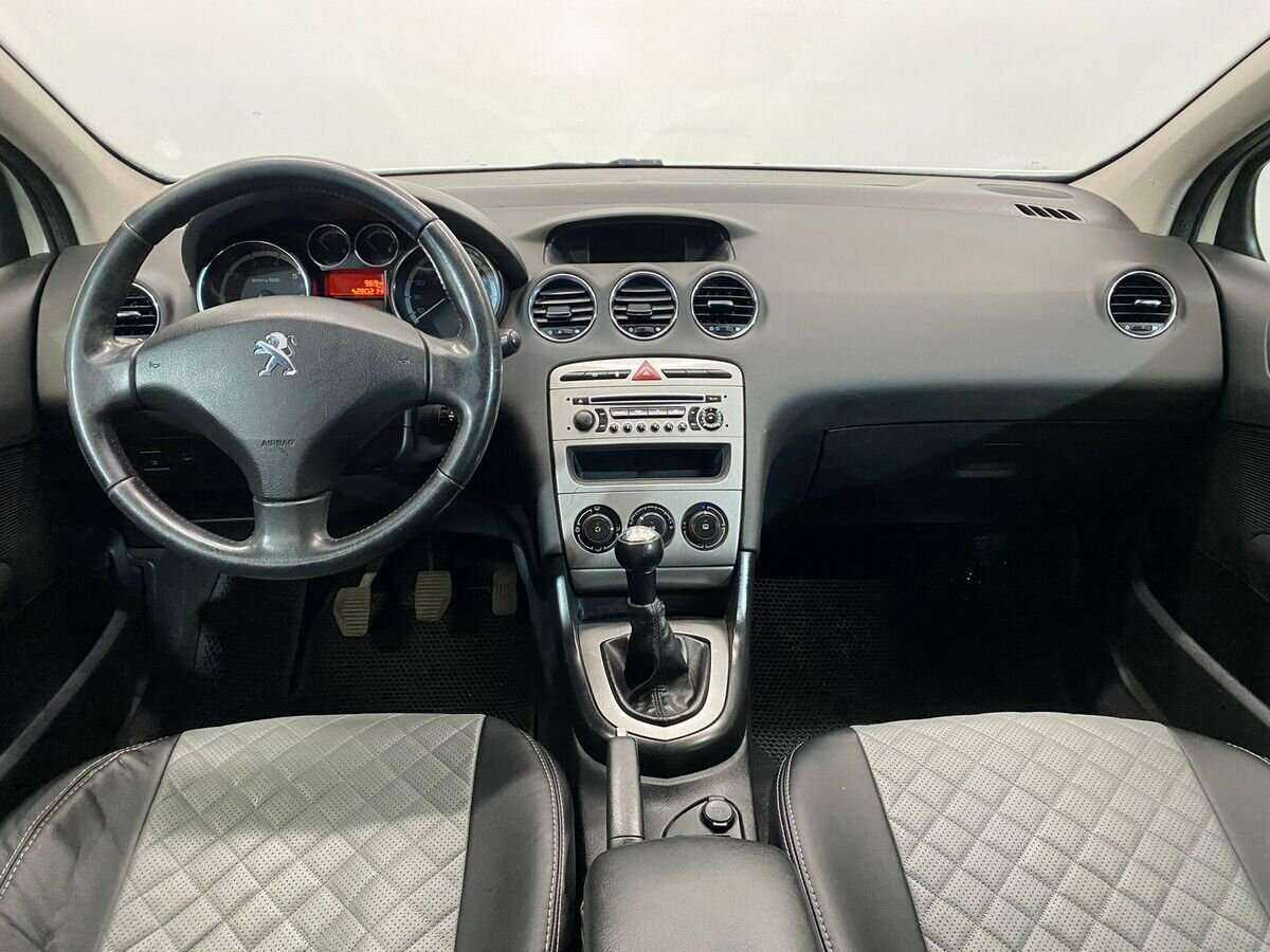 Peugeot 408 2012 года с пробегом. Фото: #8