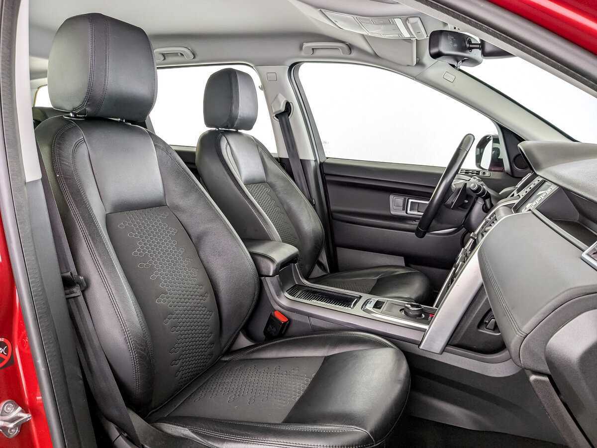 Land Rover Discovery Sport 2019 года с пробегом. Фото: #18