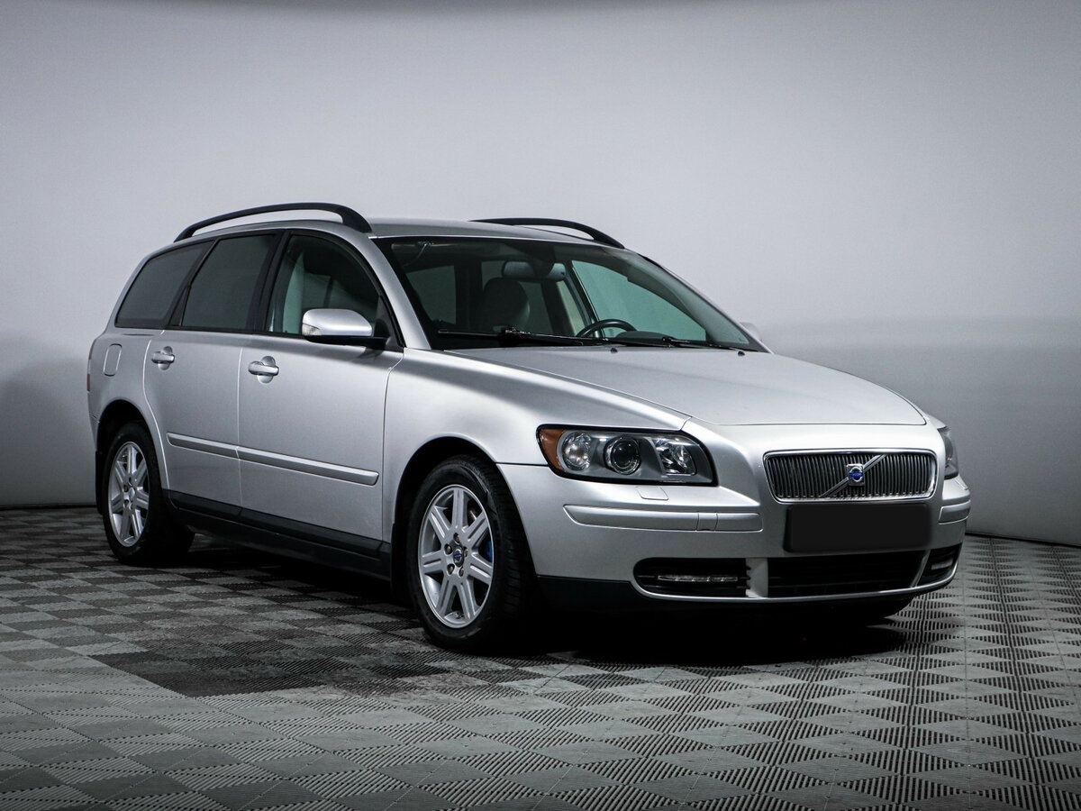 Volvo V50 2004 года с пробегом. Фото: #2