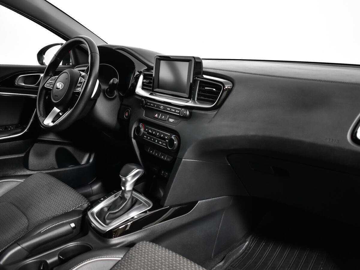 Kia Ceed 2019 года с пробегом. Фото: #4