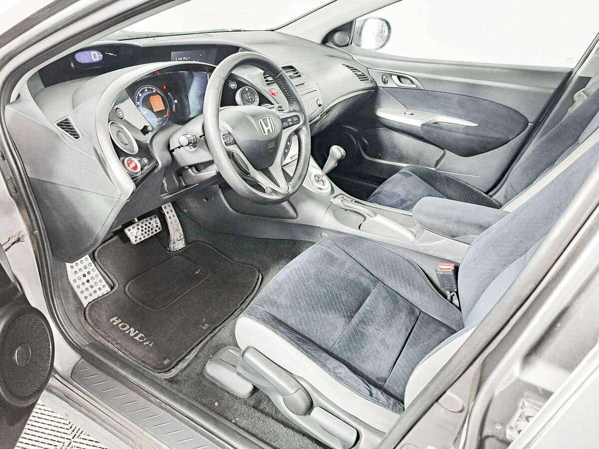 Honda Civic 2007 года с пробегом. Фото: #13