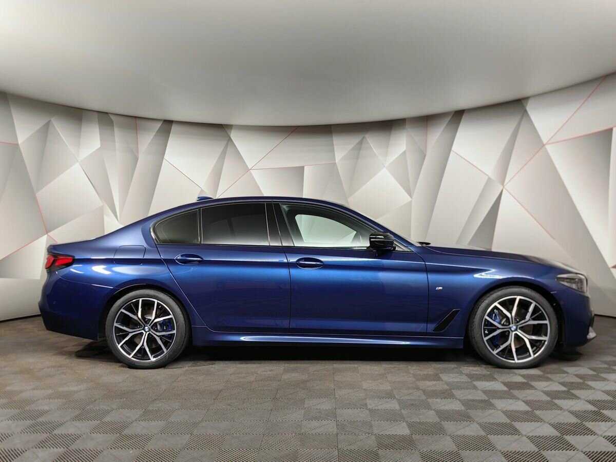 BMW 5 серии 2018 года с пробегом. Фото: #5