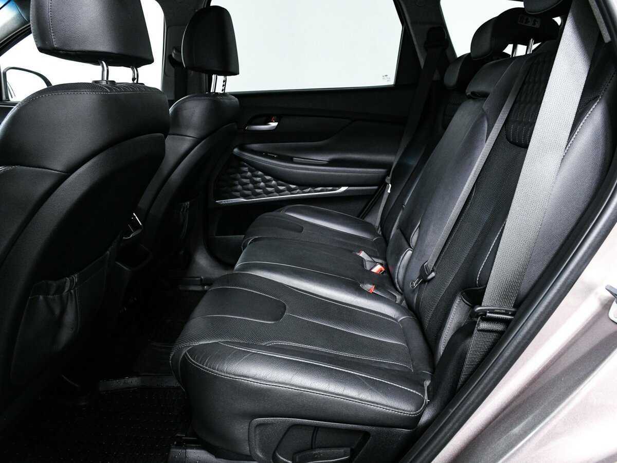 Hyundai Santa Fe 2018 года с пробегом. Фото: #12