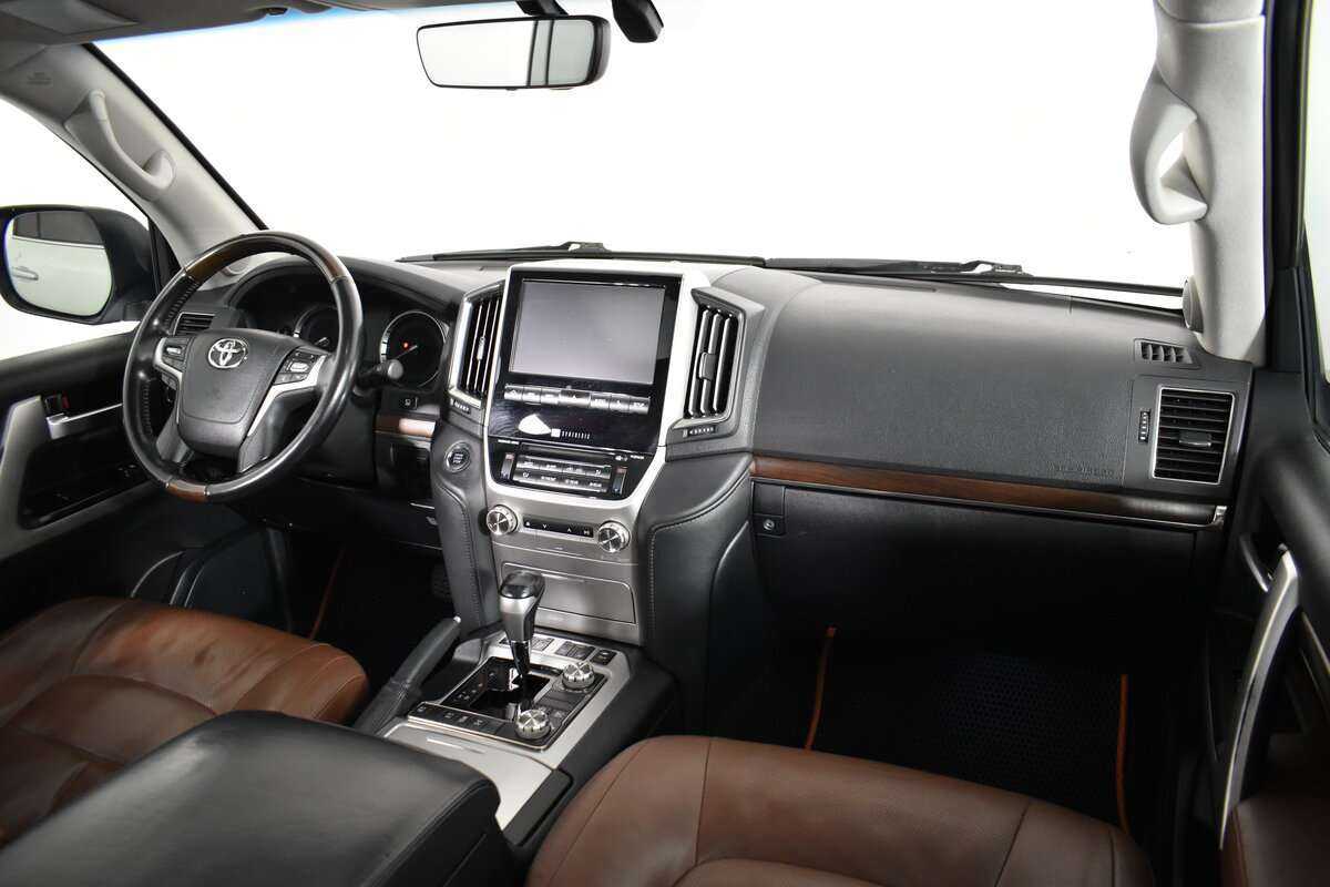 Toyota Land Cruiser 2016 года с пробегом. Фото: #13