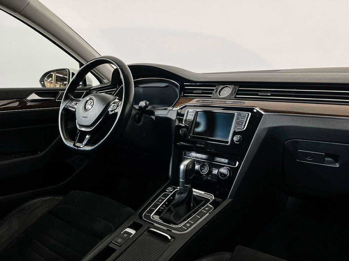 Volkswagen Passat 2017 года с пробегом. Фото: #8