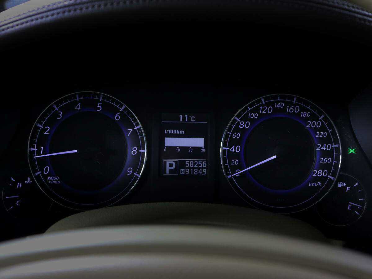 Infiniti EX 2011 года с пробегом. Фото: #7