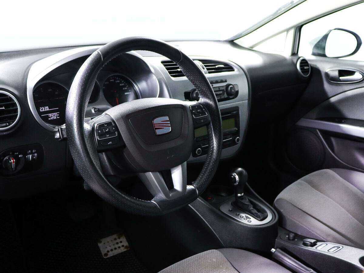 SEAT Leon 2012 года с пробегом. Фото: #11
