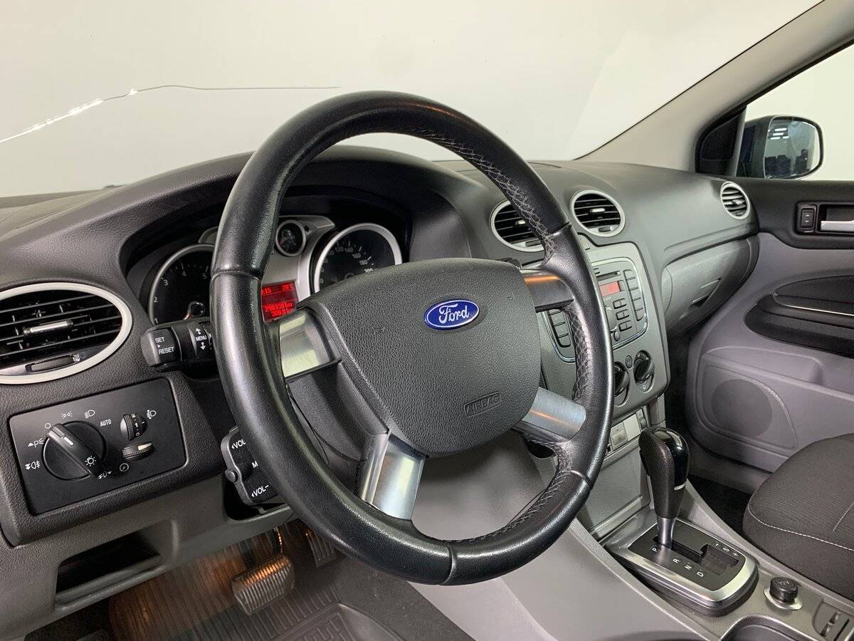 Ford Focus 2010 года с пробегом. Фото: #10