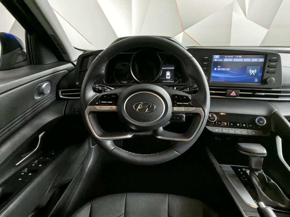Hyundai Elantra 2022 года с пробегом. Фото: #14
