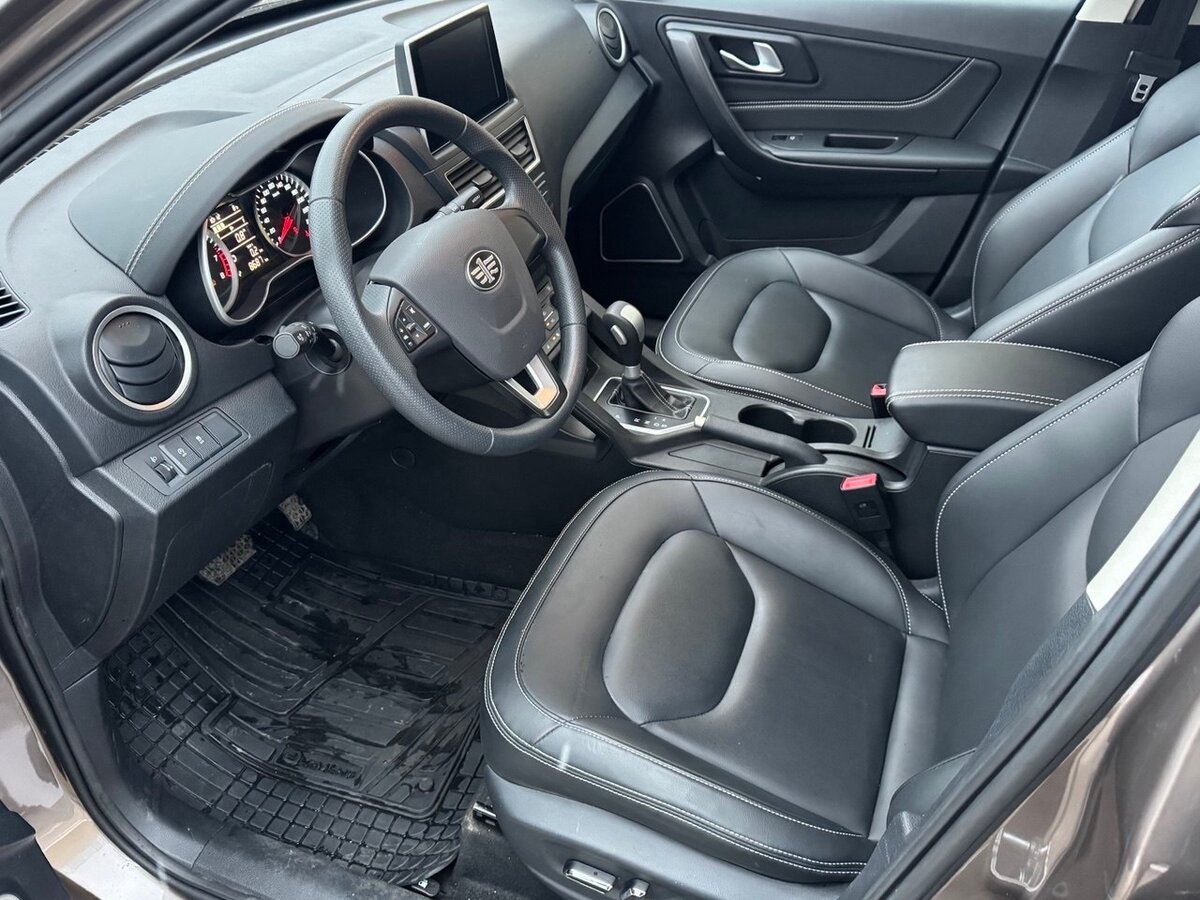 FAW Besturn X40 2020 года с пробегом. Фото: #8