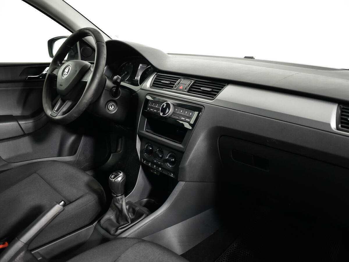 Skoda Rapid 2017 года с пробегом. Фото: #8