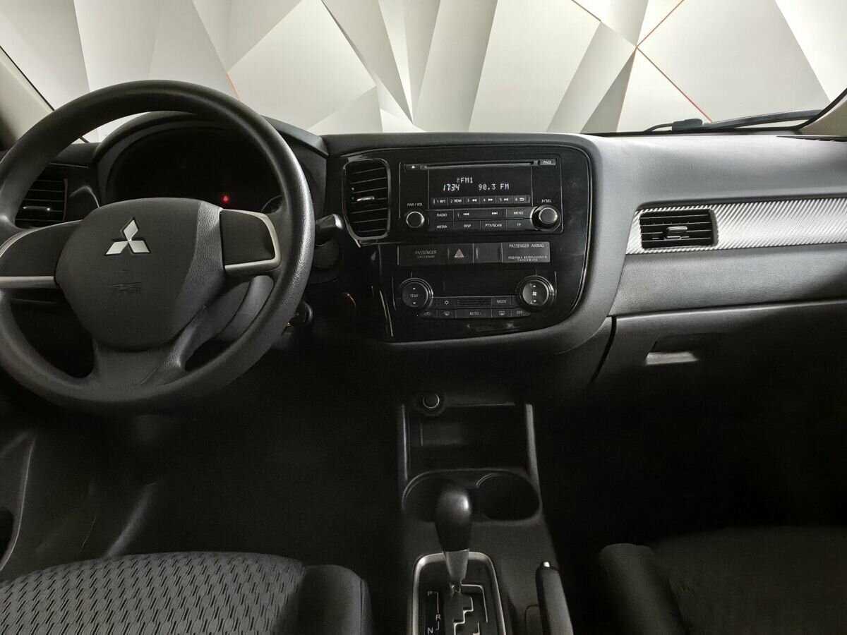 Mitsubishi Outlander 2012 года с пробегом. Фото: #10