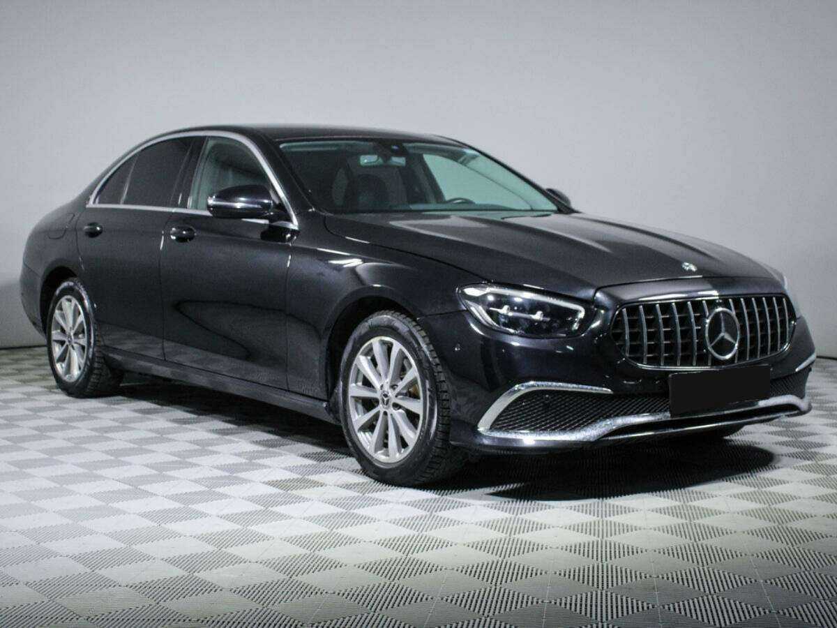 Mercedes-Benz E-Класс 2020 года с пробегом. Фото: #2