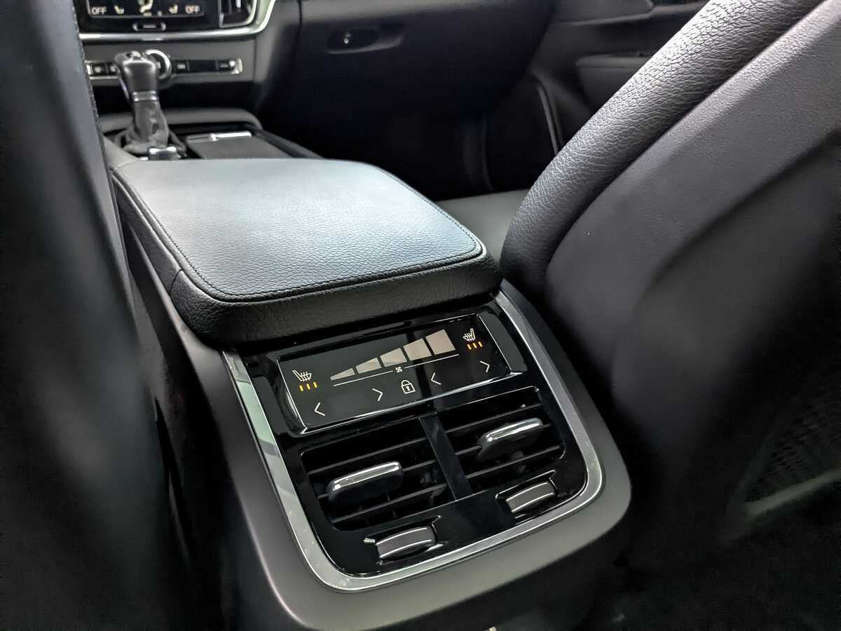 Volvo S90 2019 года с пробегом. Фото: #23
