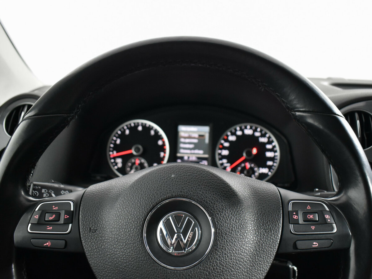 Volkswagen Tiguan 2011 года с пробегом. Фото: #18