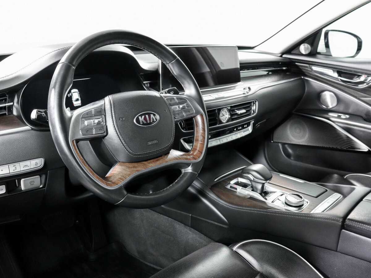 Kia K900 2019 года с пробегом. Фото: #10
