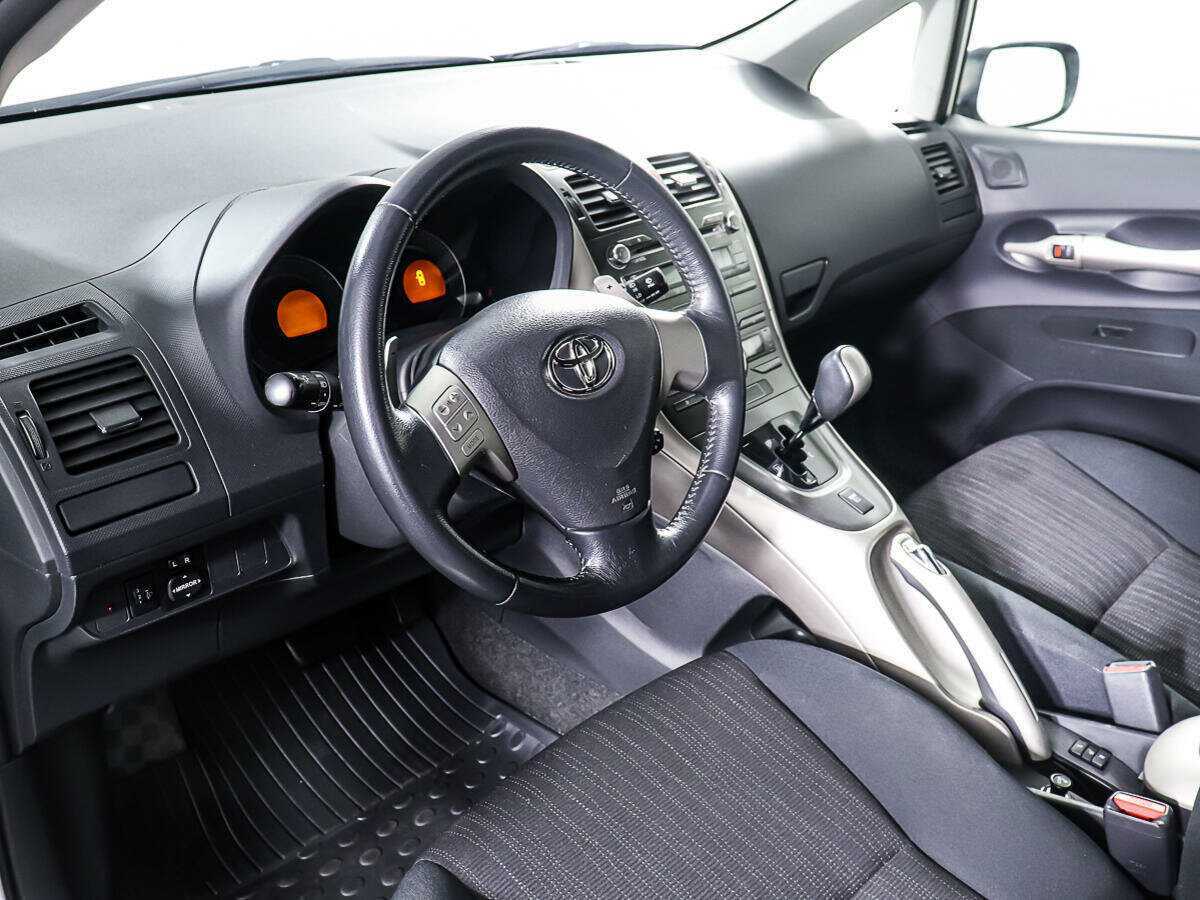 Toyota Auris 2007 года с пробегом. Фото: #12