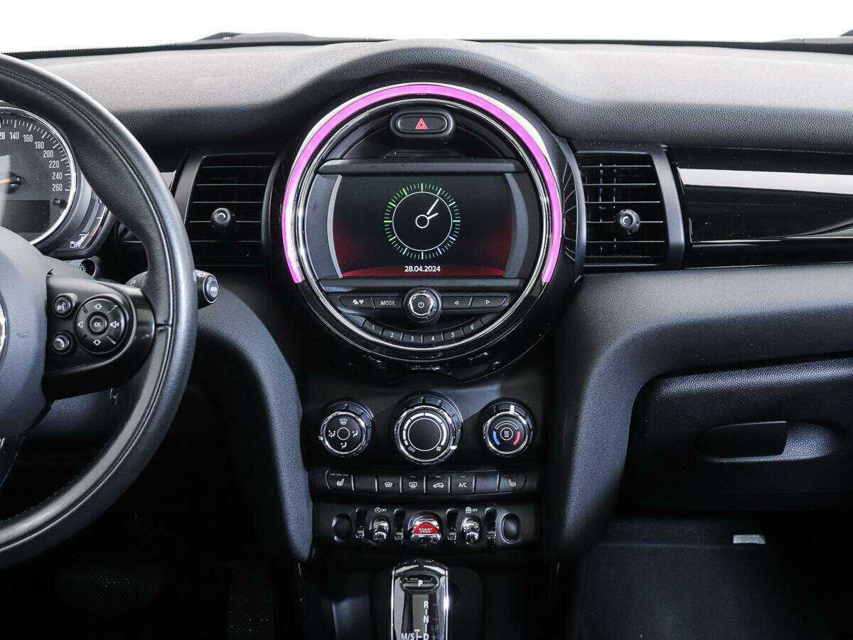 Mini Hatch 2021 года с пробегом. Фото: #12