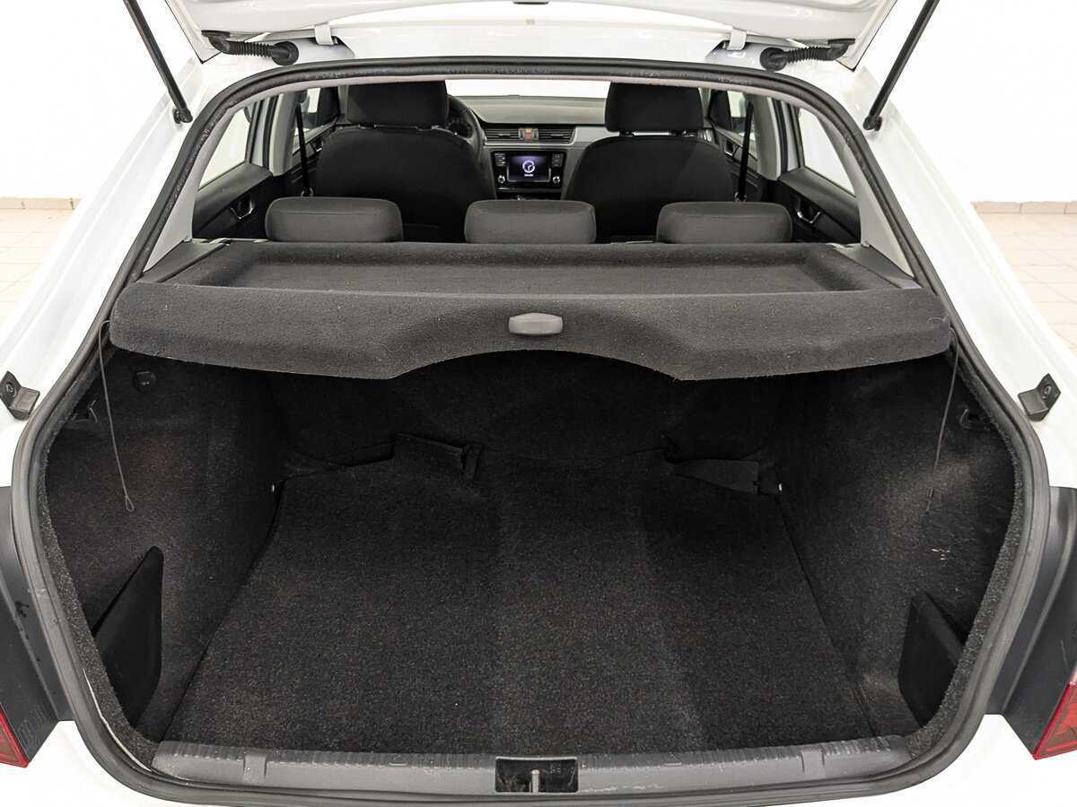 Skoda Rapid 2017 года с пробегом. Фото: #9