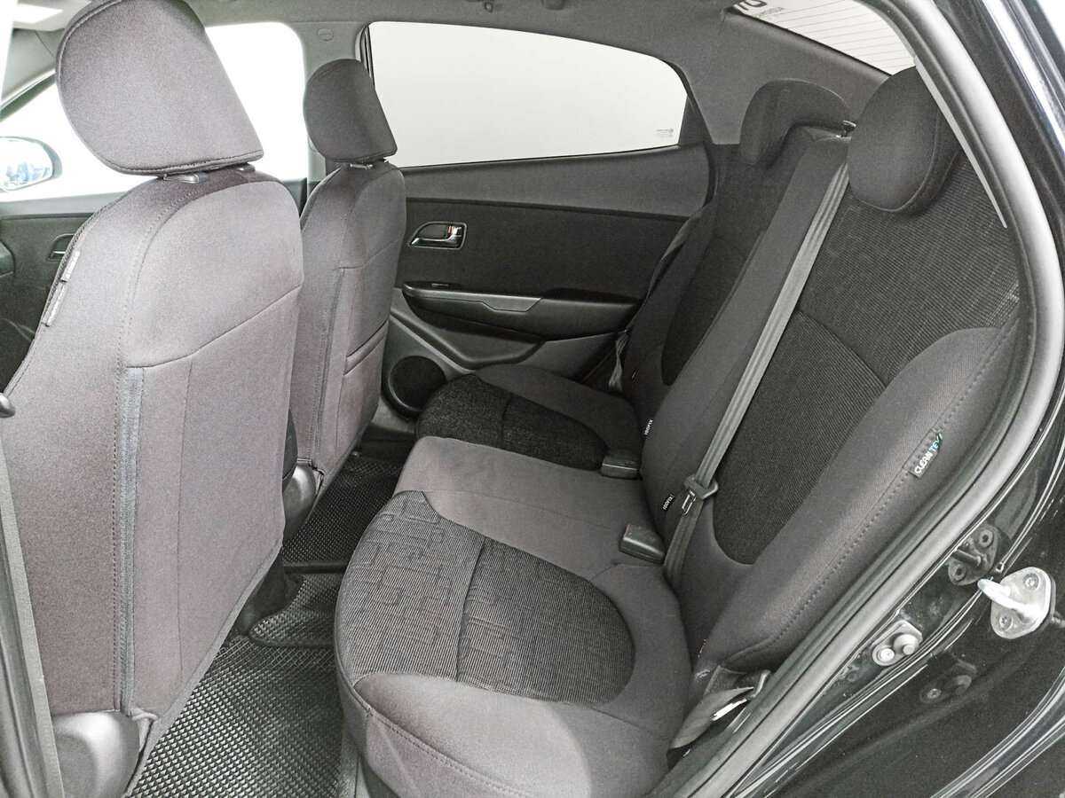 Kia Rio 2011 года с пробегом. Фото: #9