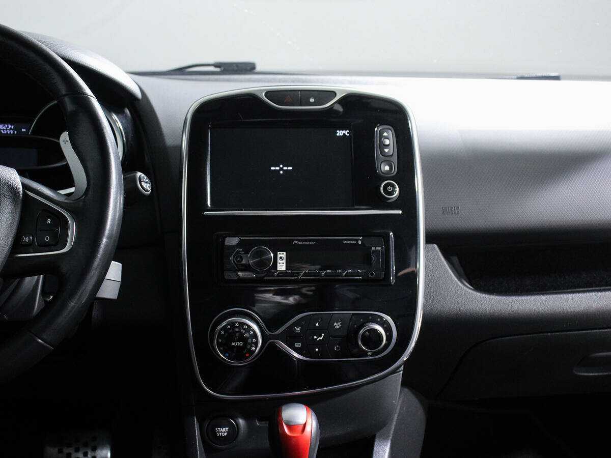 Renault Clio RS 2015 года с пробегом. Фото: #12