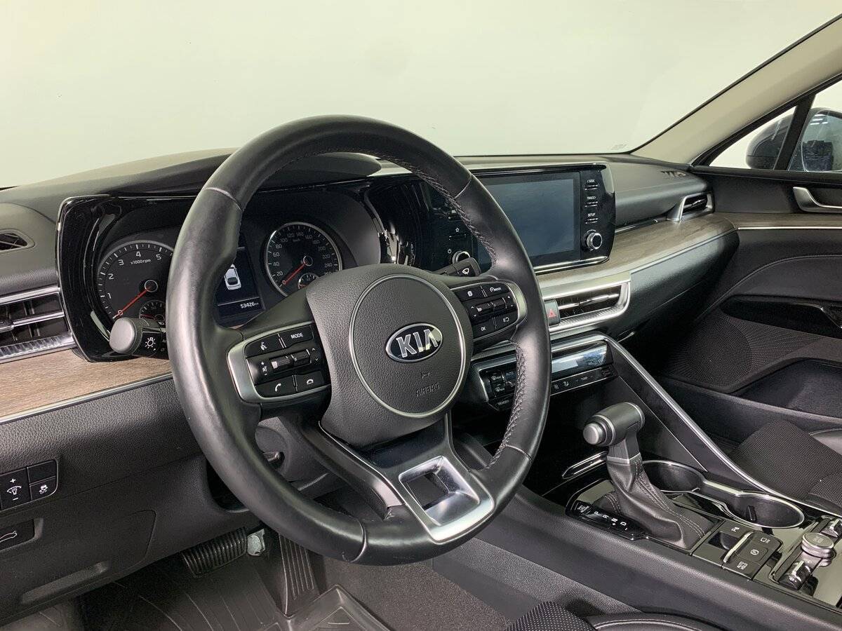 Kia K5 2021 года с пробегом. Фото: #10