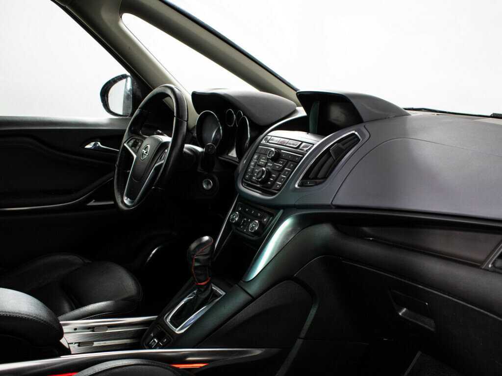 Opel Zafira 2012 года с пробегом. Фото: #8