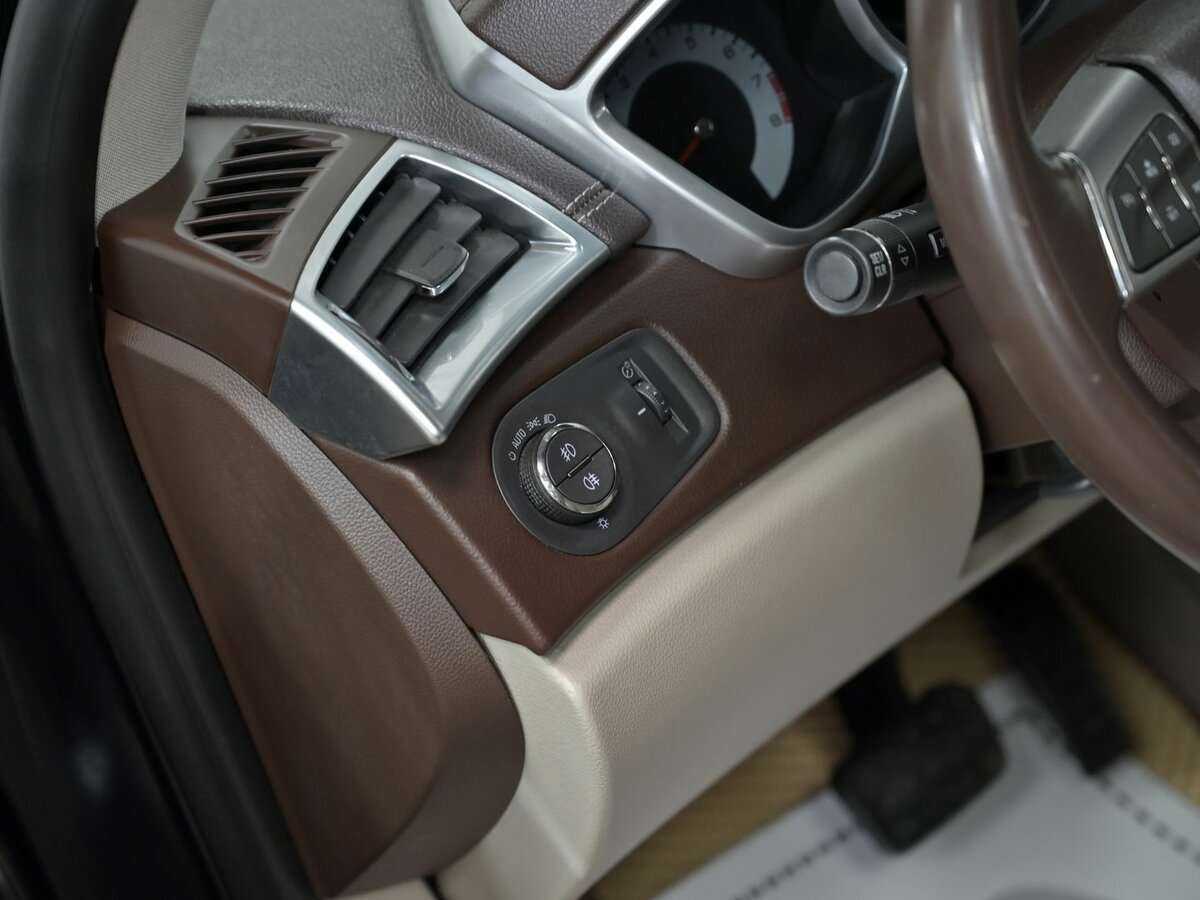Cadillac SRX 2010 года с пробегом. Фото: #15
