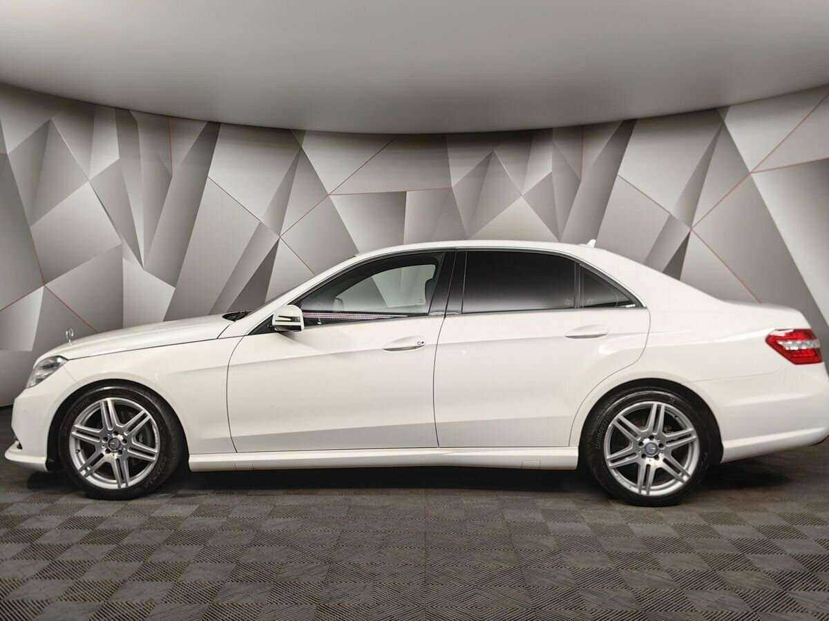 Mercedes-Benz E-Класс 2013 года с пробегом. Фото: #4