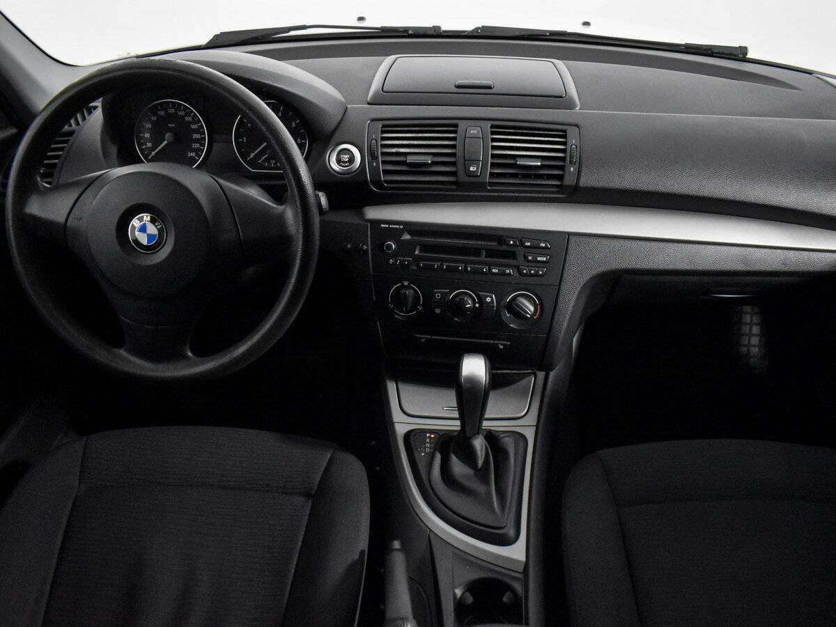 BMW 1 серии 2010 года с пробегом. Фото: #13