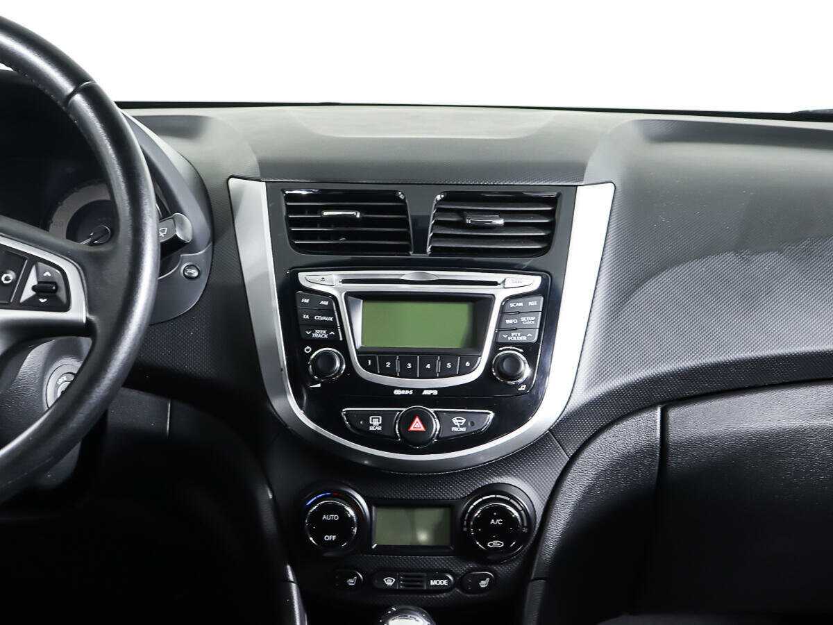 Hyundai Solaris 2011 года с пробегом. Фото: #13