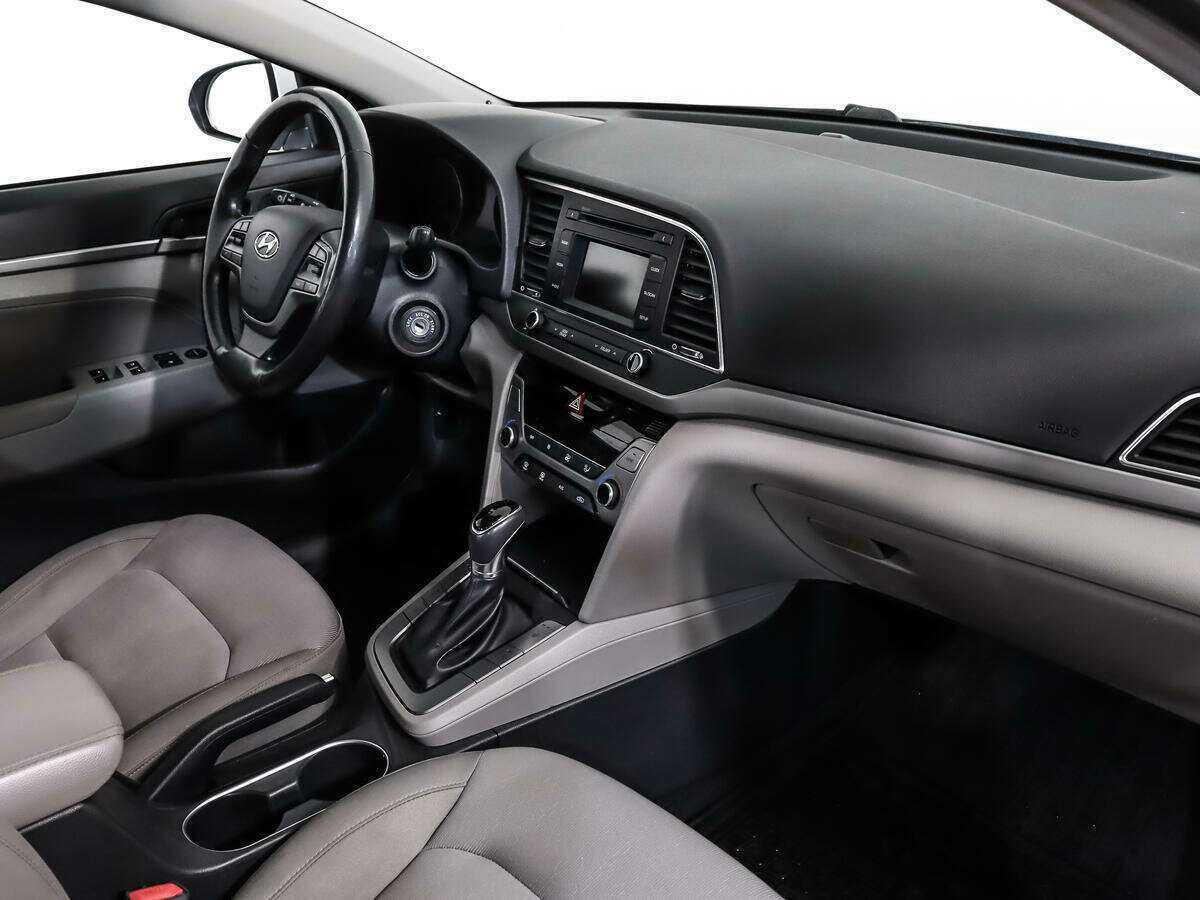 Hyundai Elantra 2017 года с пробегом. Фото: #10
