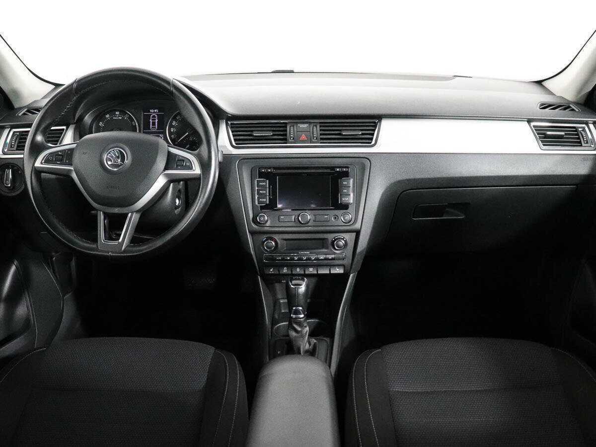 Skoda Rapid 2014 года с пробегом. Фото: #10