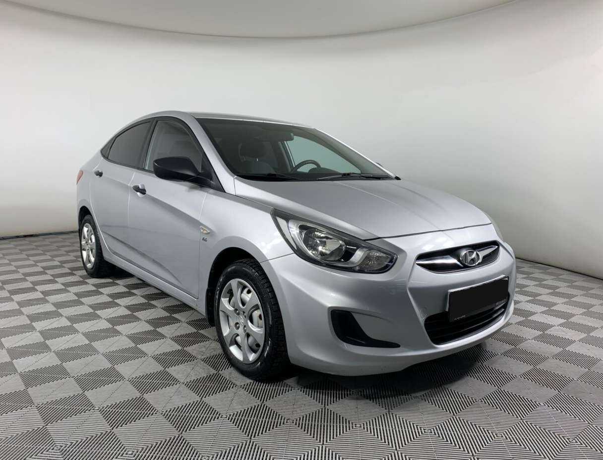 Hyundai Solaris 2011 года с пробегом. Фото: #2