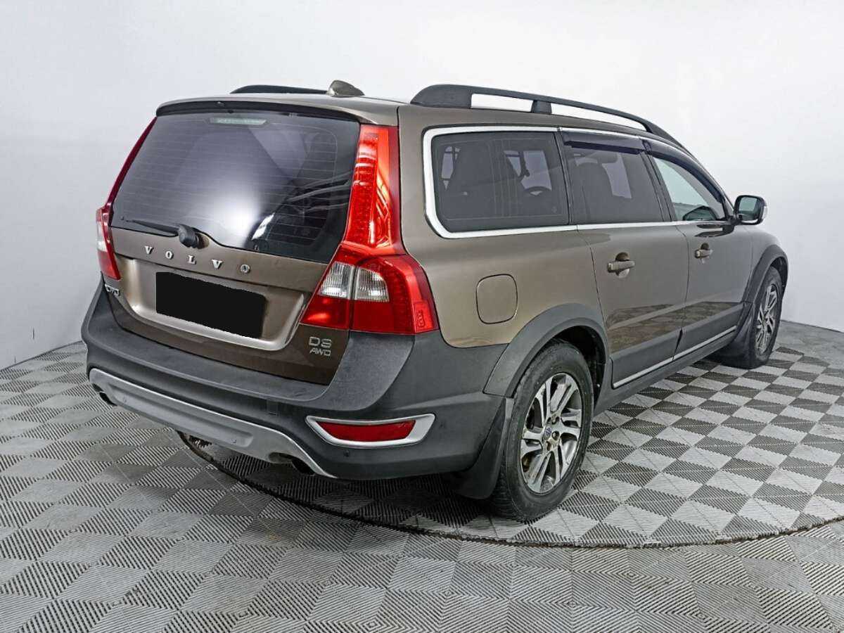 Volvo XC70 2011 года с пробегом. Фото: #4