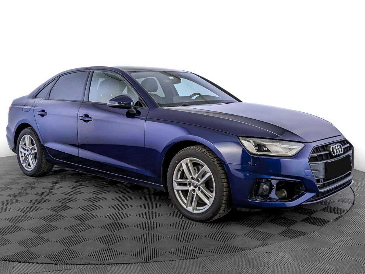 Audi A4 2021 года с пробегом. Фото: #2