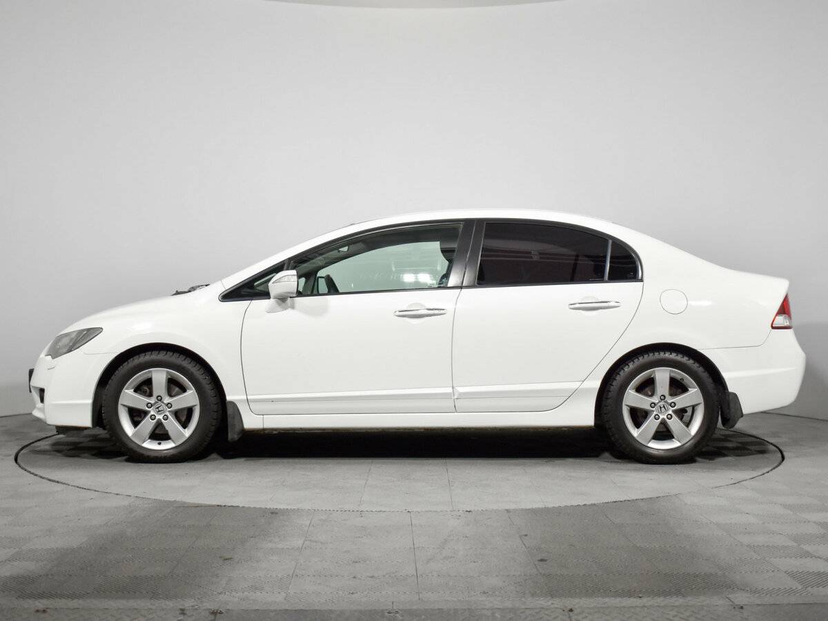 Honda Civic 2011 года с пробегом. Фото: #6