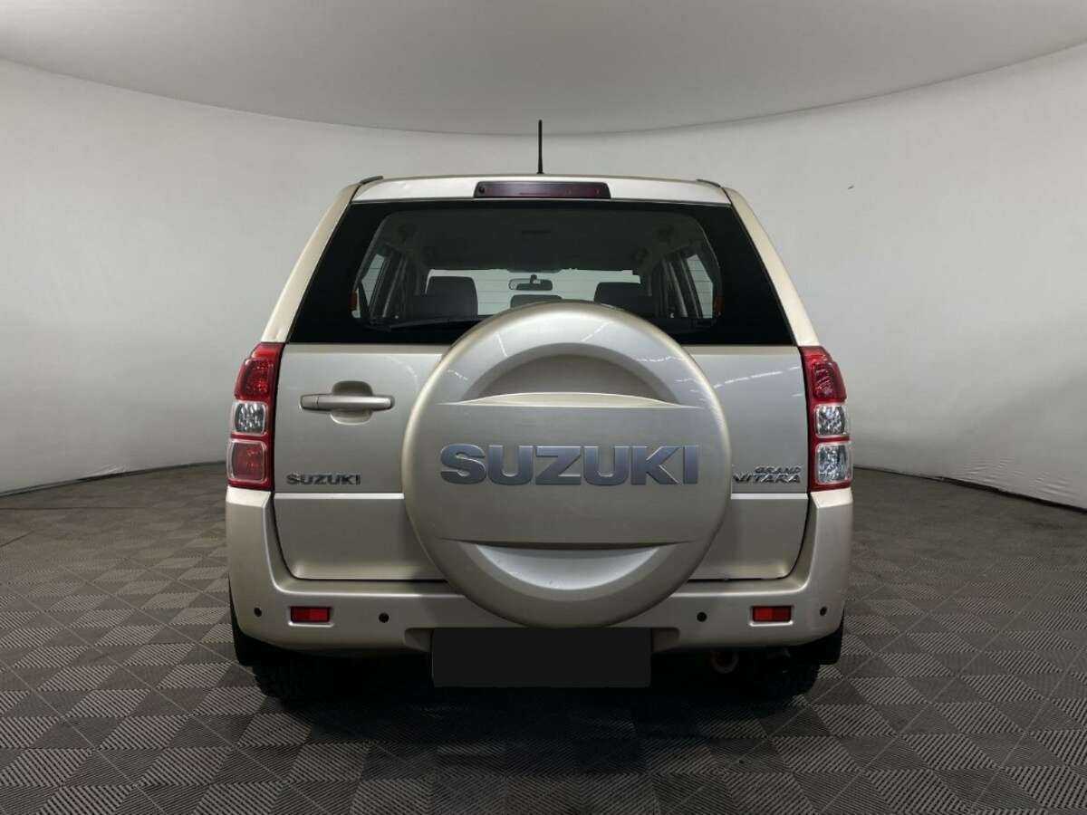 Suzuki Grand Vitara 2010 года с пробегом. Фото: #2