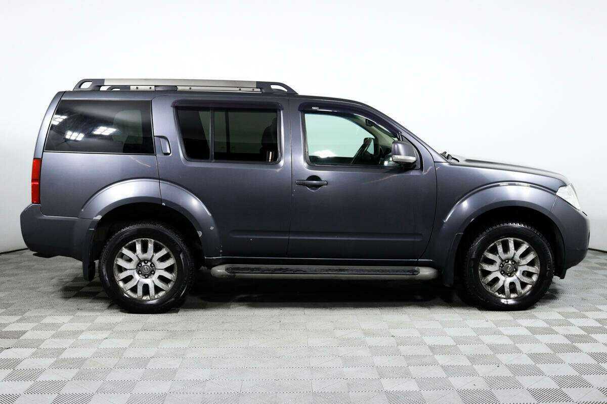 Nissan Pathfinder 2011 года с пробегом. Фото: #3