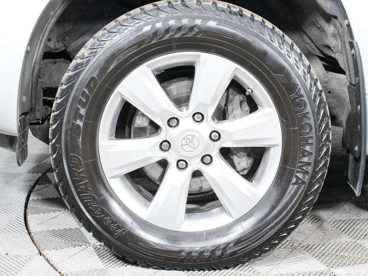 Toyota Land Cruiser Prado 2011 года с пробегом. Фото: #14