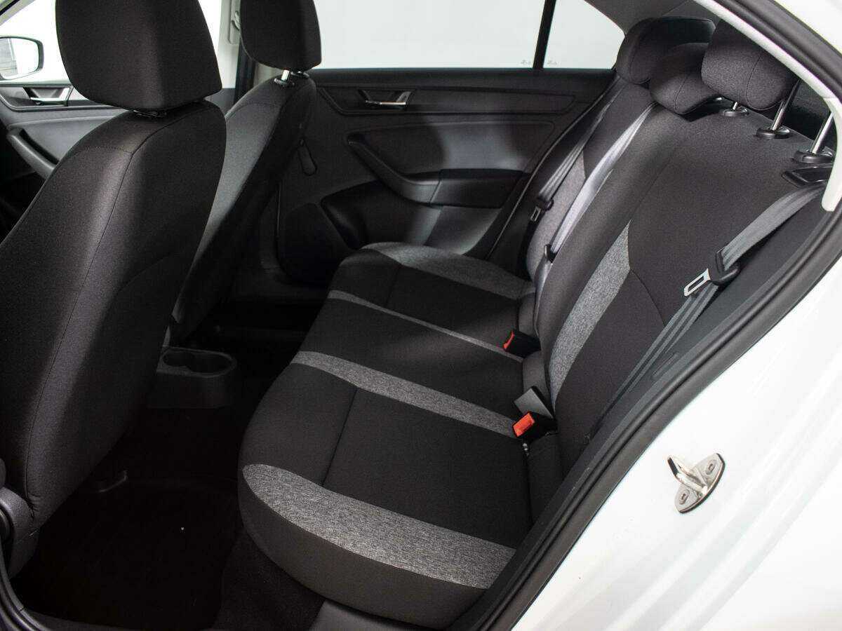 Skoda Rapid 2022 года с пробегом. Фото: #7