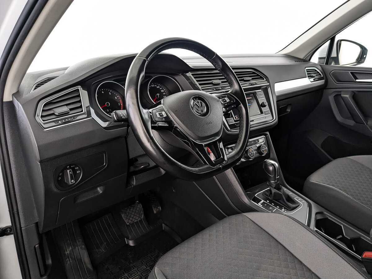Volkswagen Tiguan 2018 года с пробегом. Фото: #10