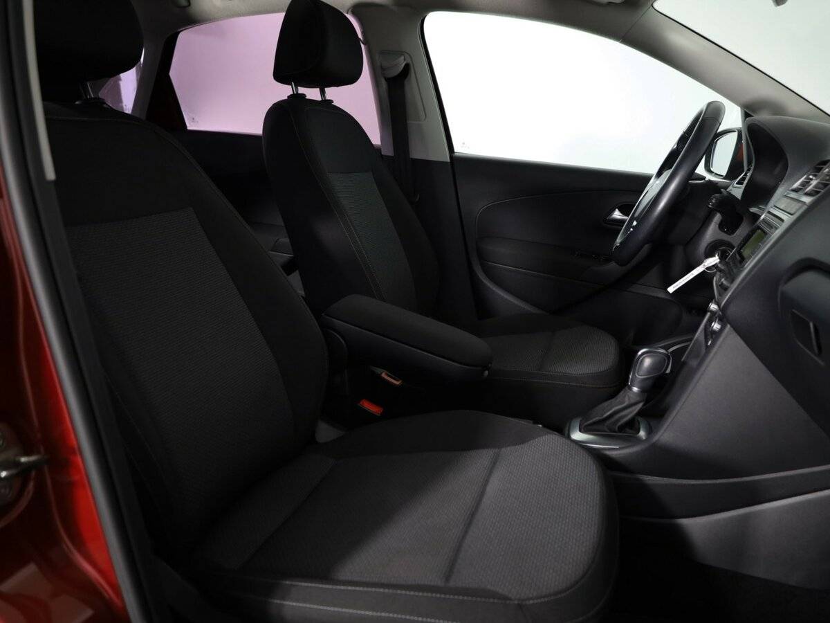 Volkswagen Polo 2015 года с пробегом. Фото: #18