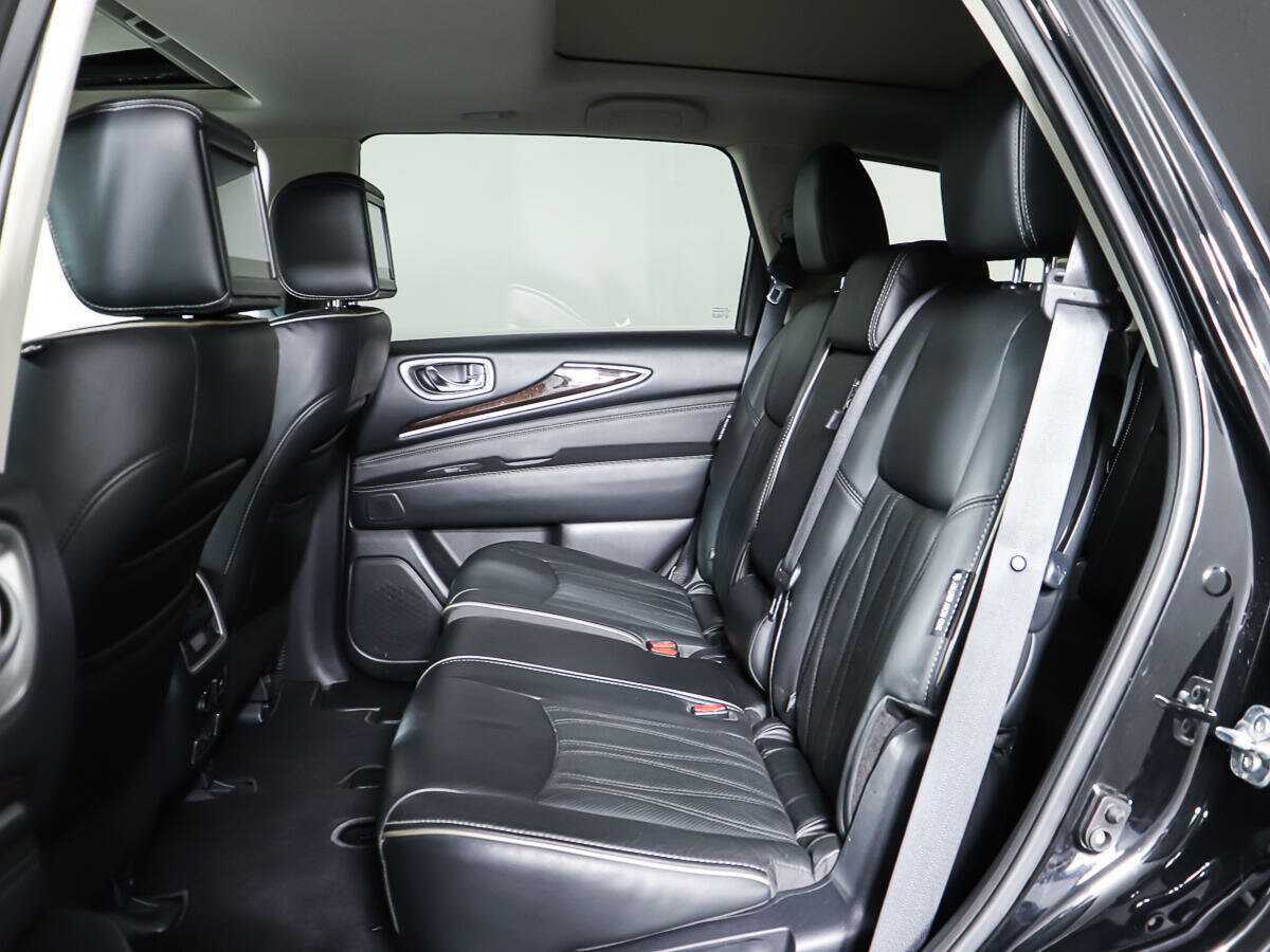 Infiniti QX60 2019 года с пробегом. Фото: #9