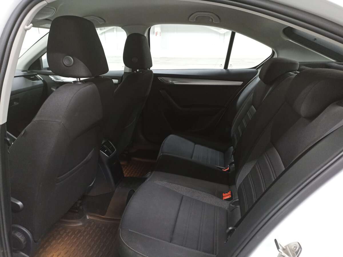 Skoda Octavia 2018 года с пробегом. Фото: #11