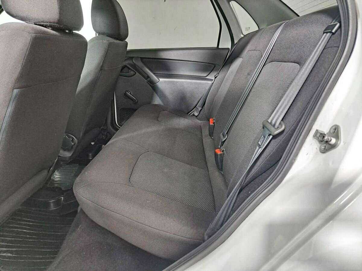 Lada (ВАЗ) Granta 2018 года с пробегом. Фото: #9