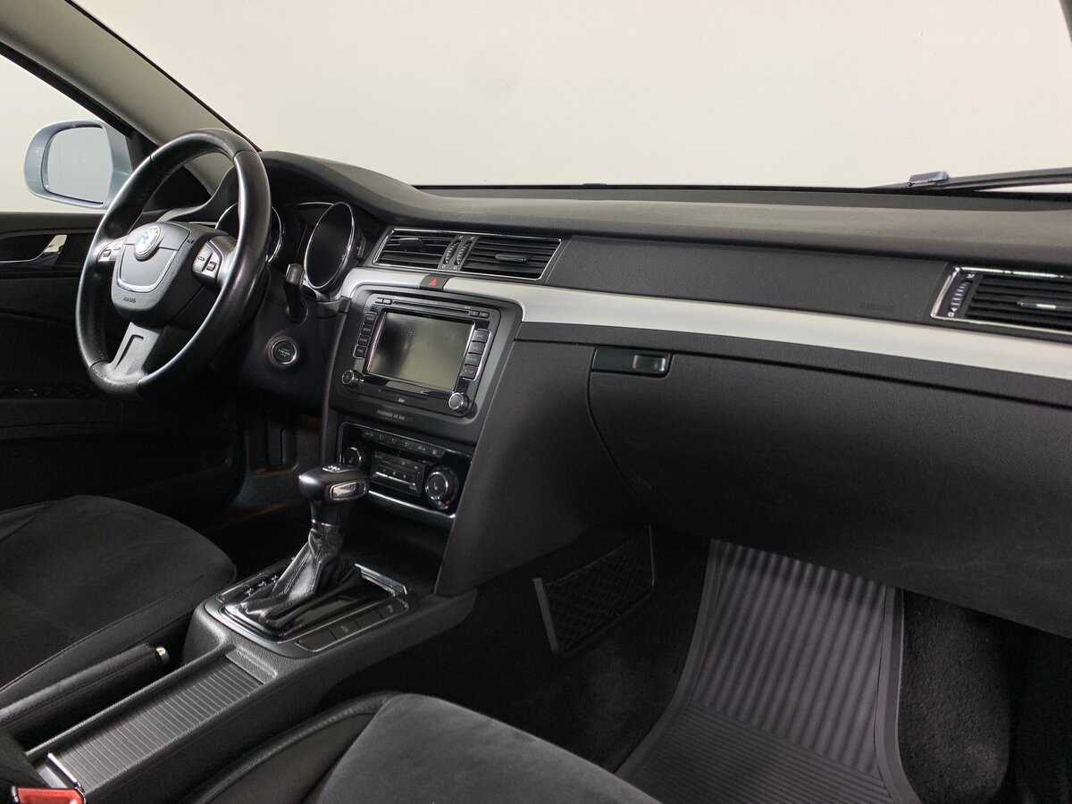 Skoda Superb 2011 года с пробегом. Фото: #13