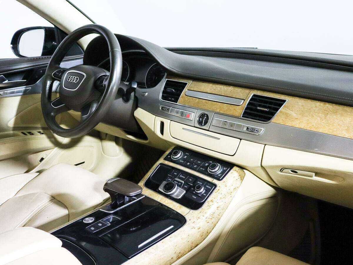 Audi A8 2010 года с пробегом. Фото: #7