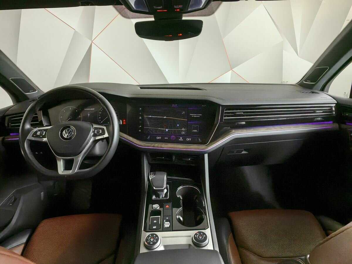 Volkswagen Touareg 2019 года с пробегом. Фото: #9